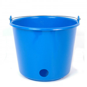 KALVER SPEENEMMER KUNSTSTOF ROND KAAL, BLAUW 12L. KALVER SPEENEMMER KUNSTSTOF ROND KAAL, BLAUW 12L.